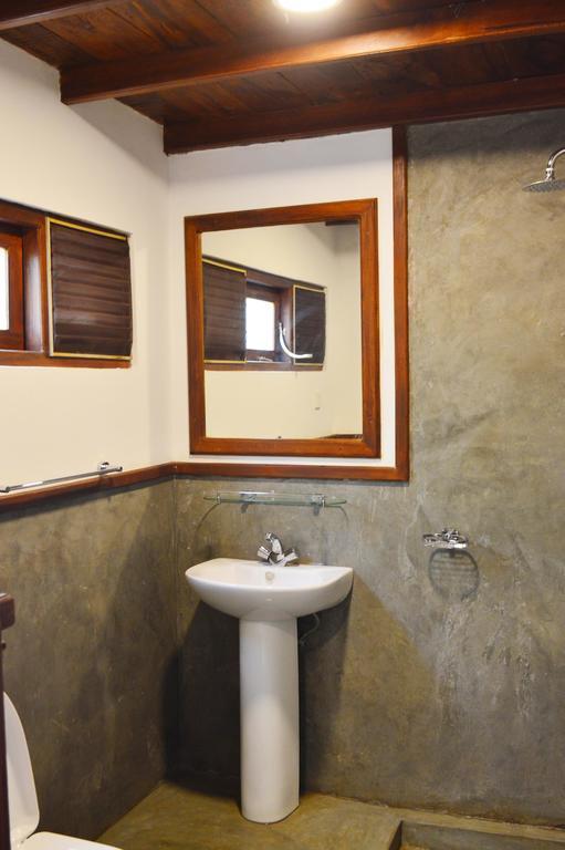 Rowinrich Cottages Ella Esterno foto