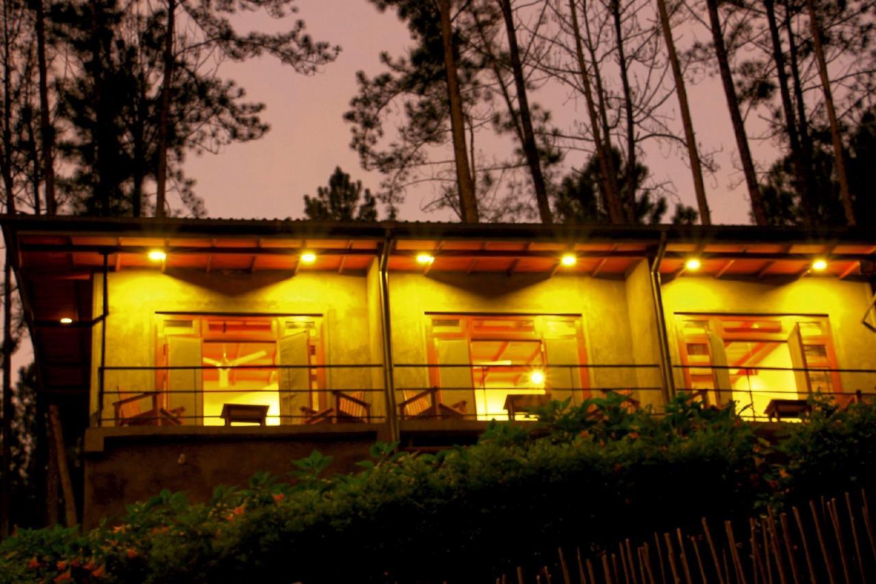 Rowinrich Cottages Ella Esterno foto