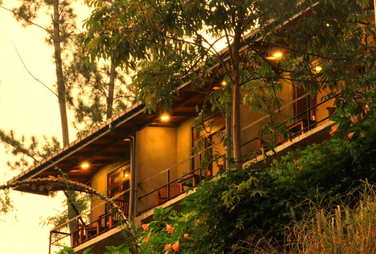 Rowinrich Cottages Ella Esterno foto