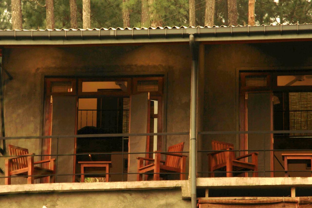 Rowinrich Cottages Ella Esterno foto